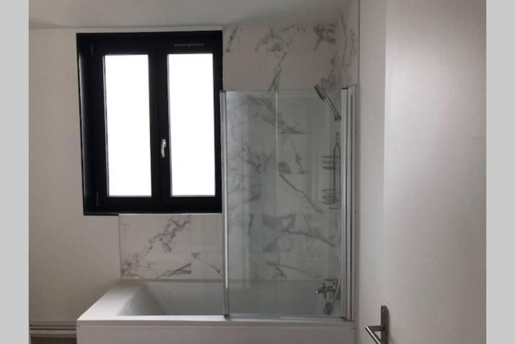 Duplex Agreable Et Spacieux 3 Chb Dont 1 Communicante Vendeville Exterior photo
